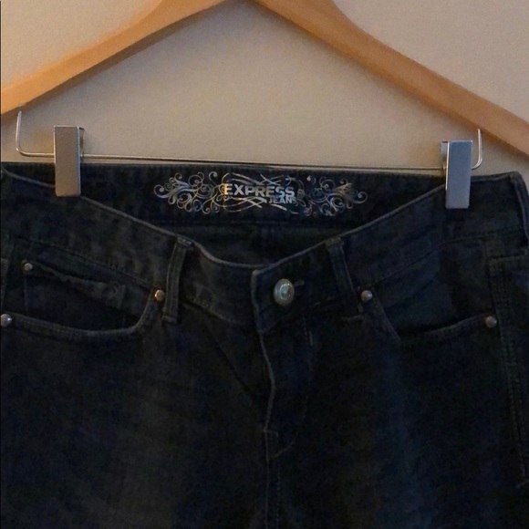Express jeans, Boot style, size 4r, almost new..👖 (2) - Picture 7 of 16